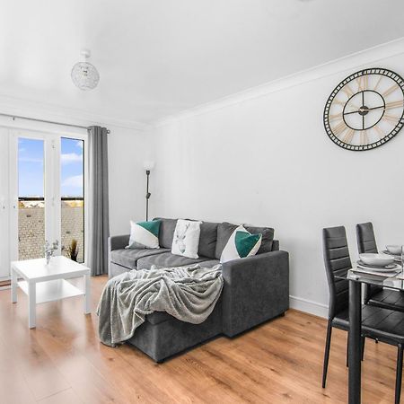 Onsitestays - Cosy 2-Bedroom Apartment With Free Parking, Wi-Fi & London Links Northfleet 外观 照片